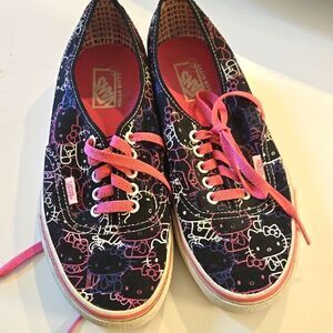 Vans Hello Kitty Sneakers - Black and Pink